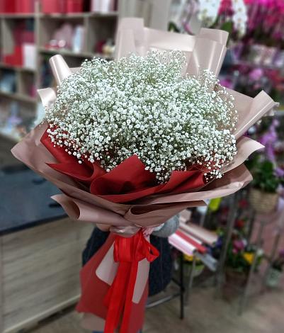 Букет цветов из: Гипсофила в Средней Елюзани