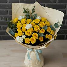 Букет цветов из:  Розы в Средней Елюзани