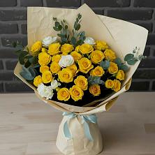 Букет цветов из:  Розы в Средней Елюзани