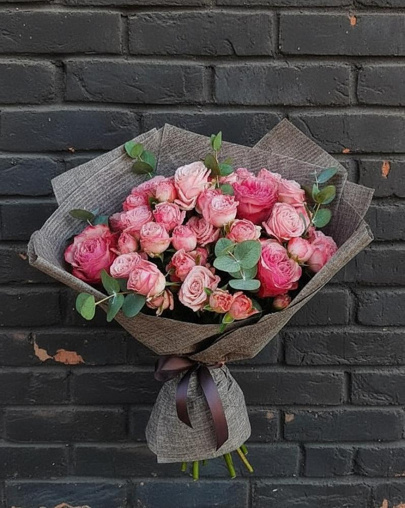 Букет цветов из: Розы в Средней Елюзани