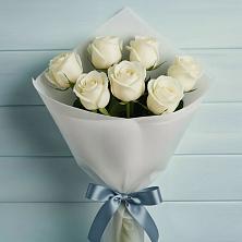 Букет 7 Белых роз Эдлесс Лав в Средней Елюзани