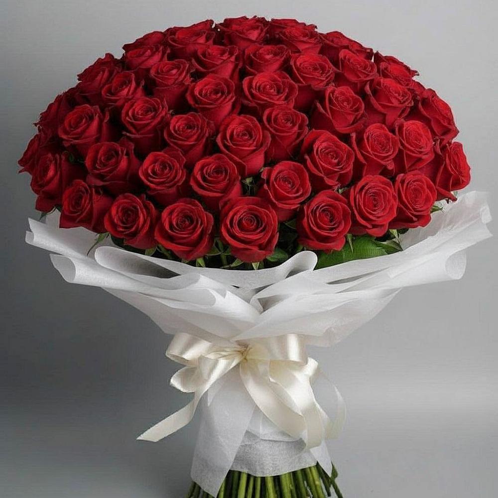 Букет 101 Красная роза Блэк Мэджик в Средней Елюзани