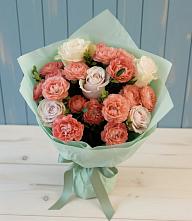 Букет цветов из:  Розы в Средней Елюзани