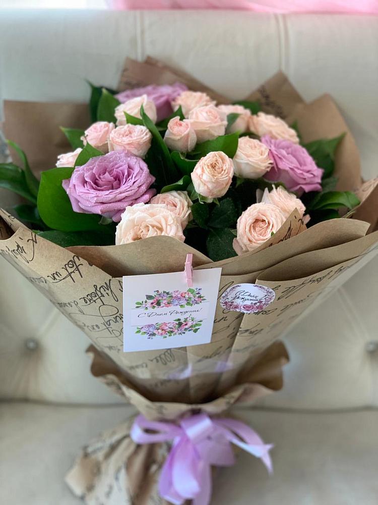 Букет цветов из: Розы в Средней Елюзани