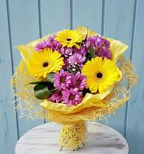 Букет цветов из:  Хризантемы и Герберы в Средней Елюзани