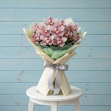 Букет цветов из:  Орхидеи и Розы в Средней Елюзани