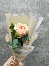 Букет цветов из:  Розы в Средней Елюзани