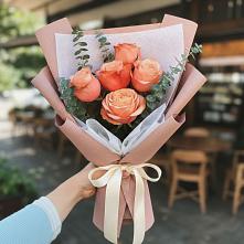 Букет цветов из:  Розы в Средней Елюзани