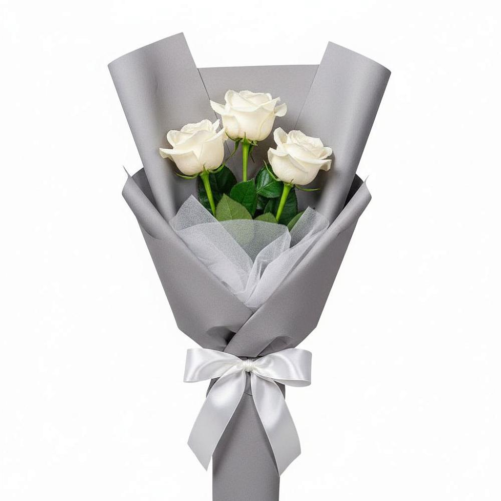 Букет 3 белые розы в Средней Елюзани