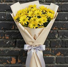 Букет цветов из:  Хризантемы в Средней Елюзани