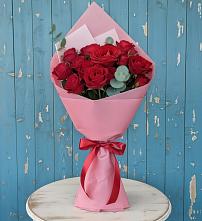 Букет цветов из:  Розы в Средней Елюзани