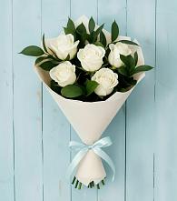 Букет цветов из:  Розы в Средней Елюзани