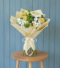 Букет цветов из:  Хризантемы и Розы в Средней Елюзани