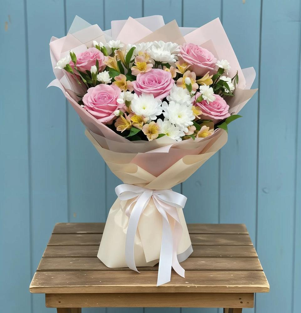 Букет цветов из: Гвоздики, Орхидеи и Розы в Средней Елюзани