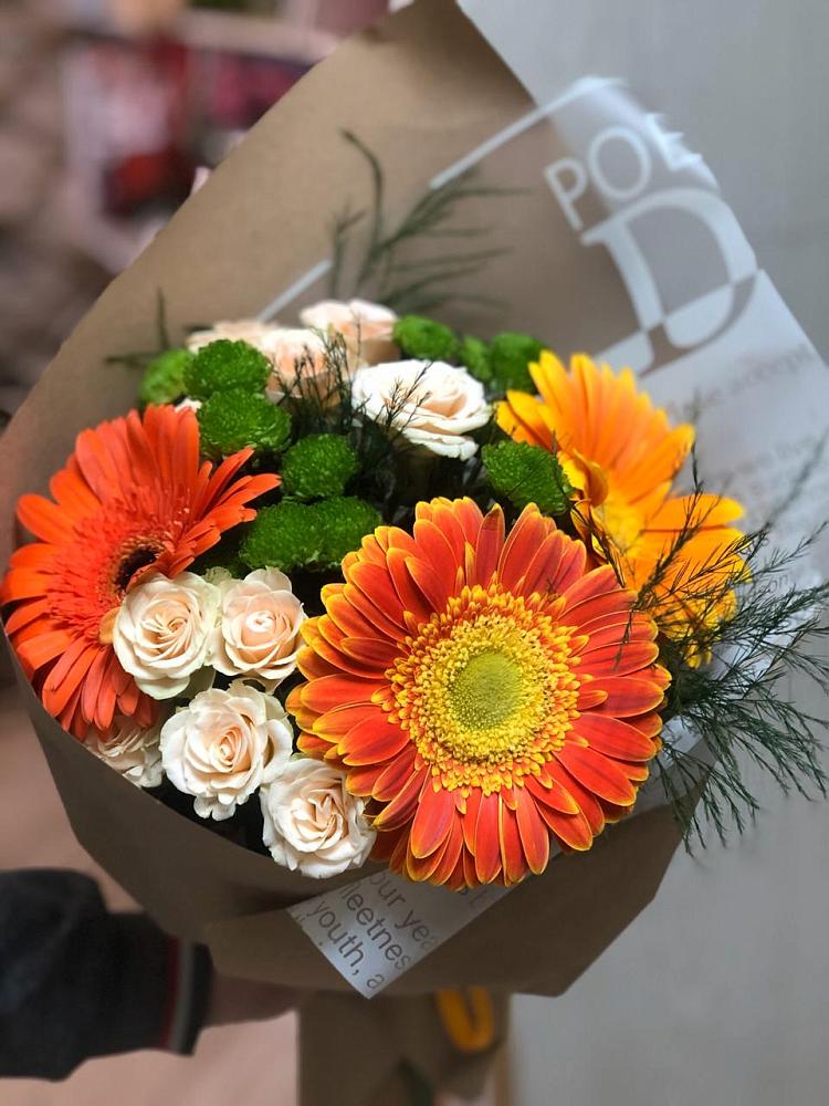 Букет цветов из: Герберы, Хризантемы и Розы в Средней Елюзани