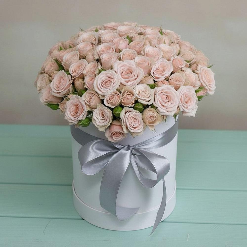 Цветочная композиция из Розы в шляпной коробке в Средней Елюзани